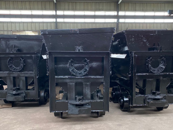 泰安浩龍礦山機械有限公司為您分享為什么很多礦用車需要專門定制？