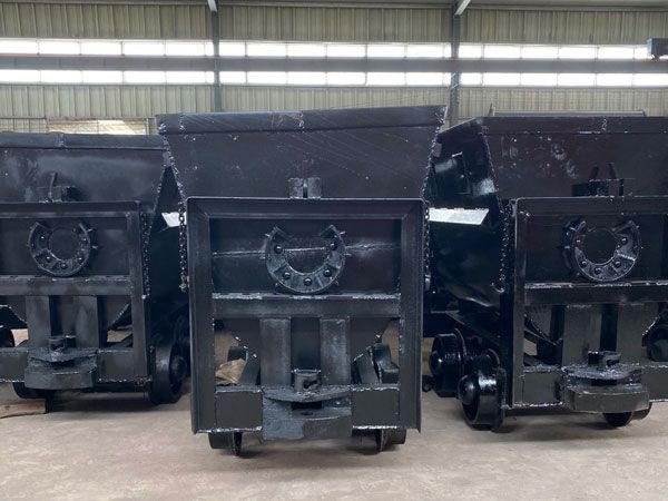 泰安浩龍礦山機械有限公司為您分享為什么很多礦用車需要專門定制？